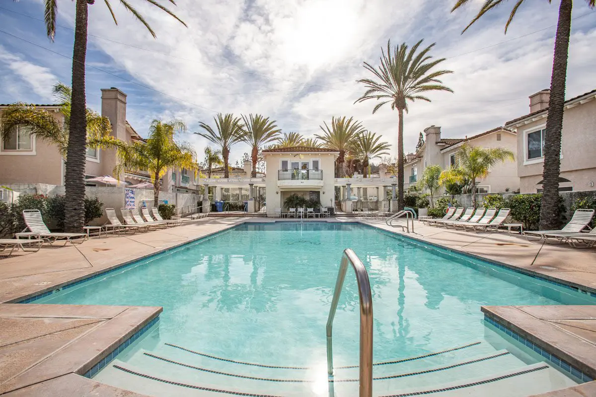 Traditions-Villago homes in Moorpark