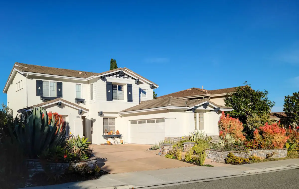 Treasures home in Dos Vientos