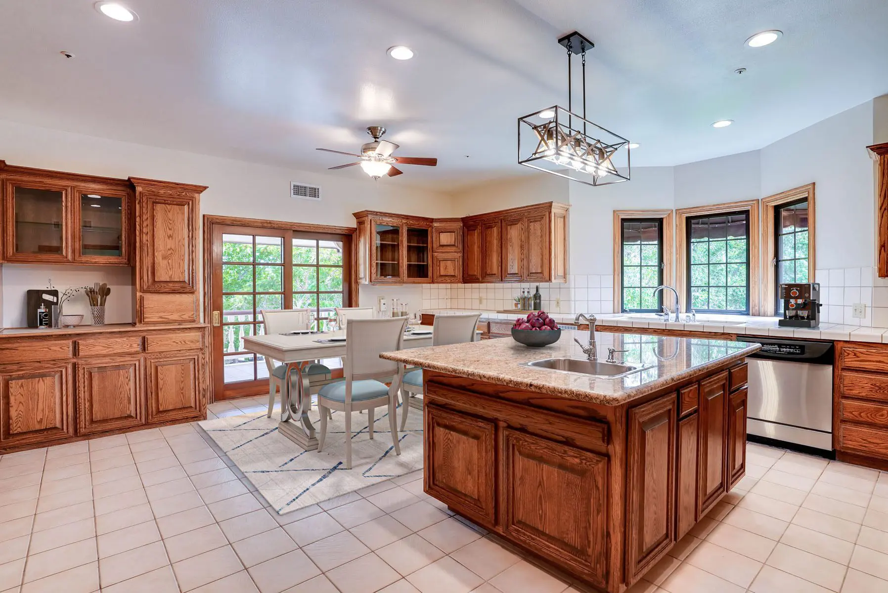 11869 Barranca Camarillo