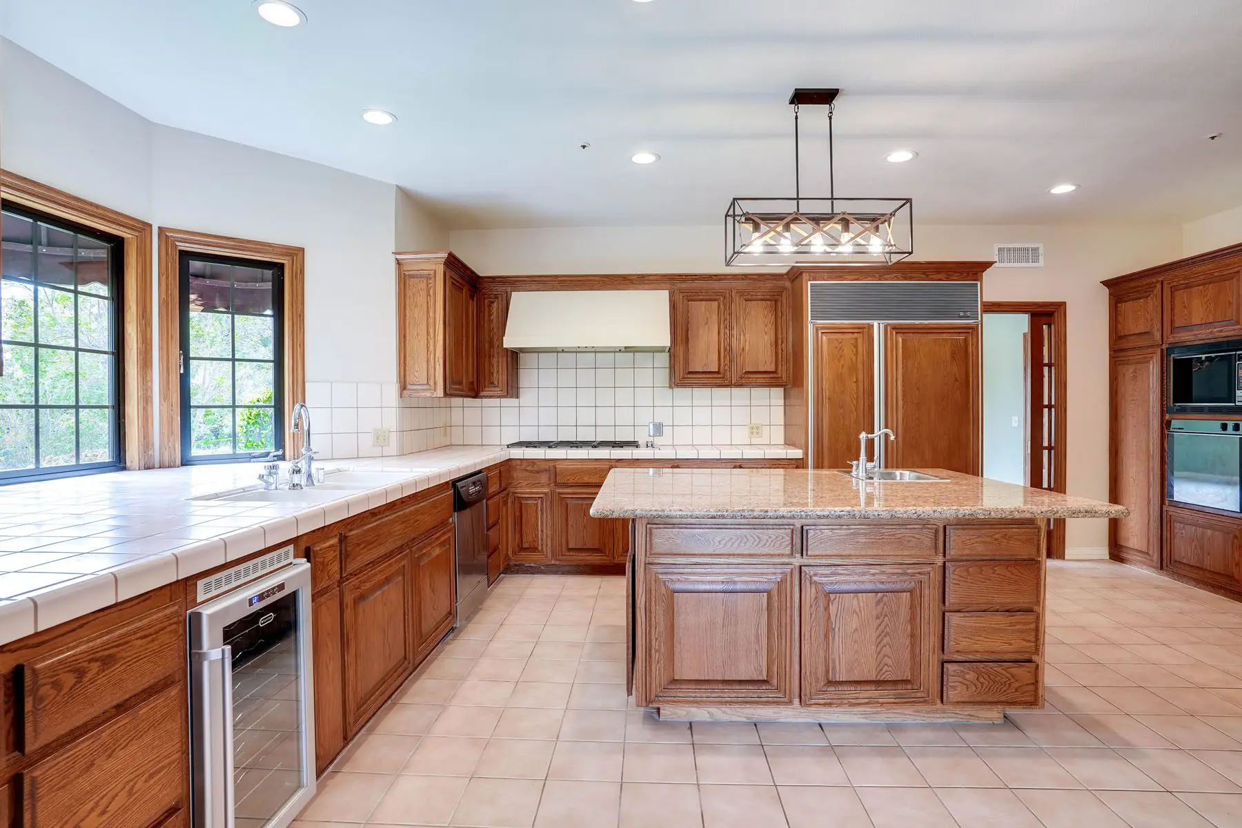 11869 Barranca Camarillo