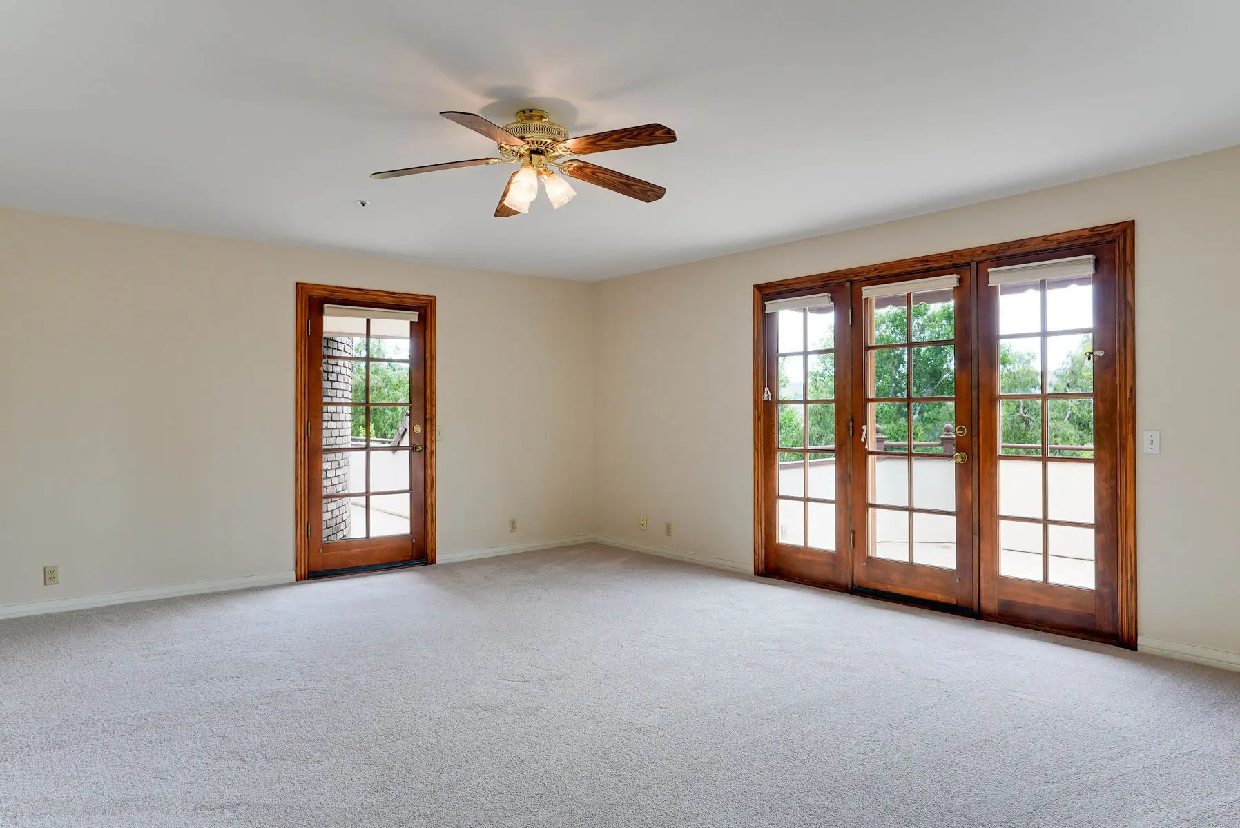 11869 Barranca Camarillo