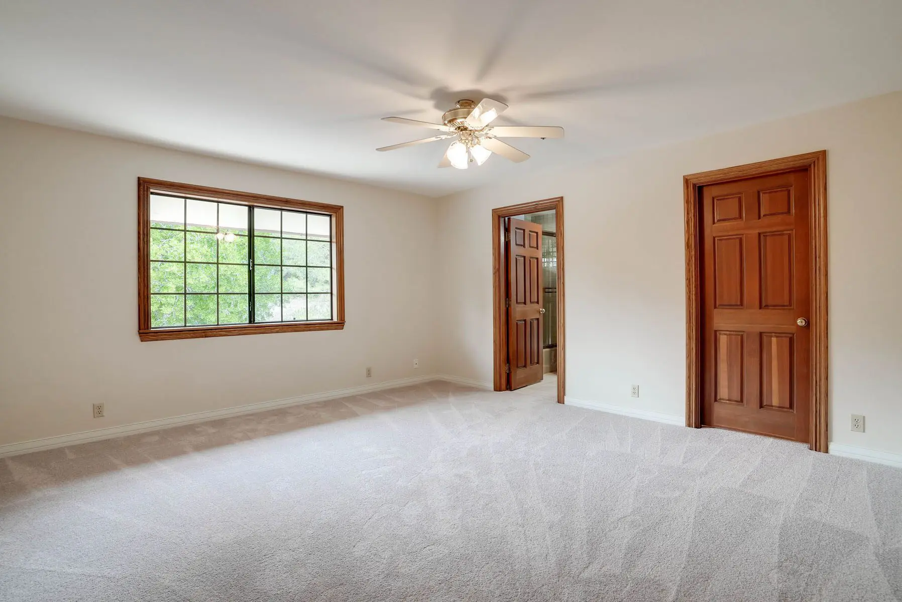 11869 Barranca Camarillo
