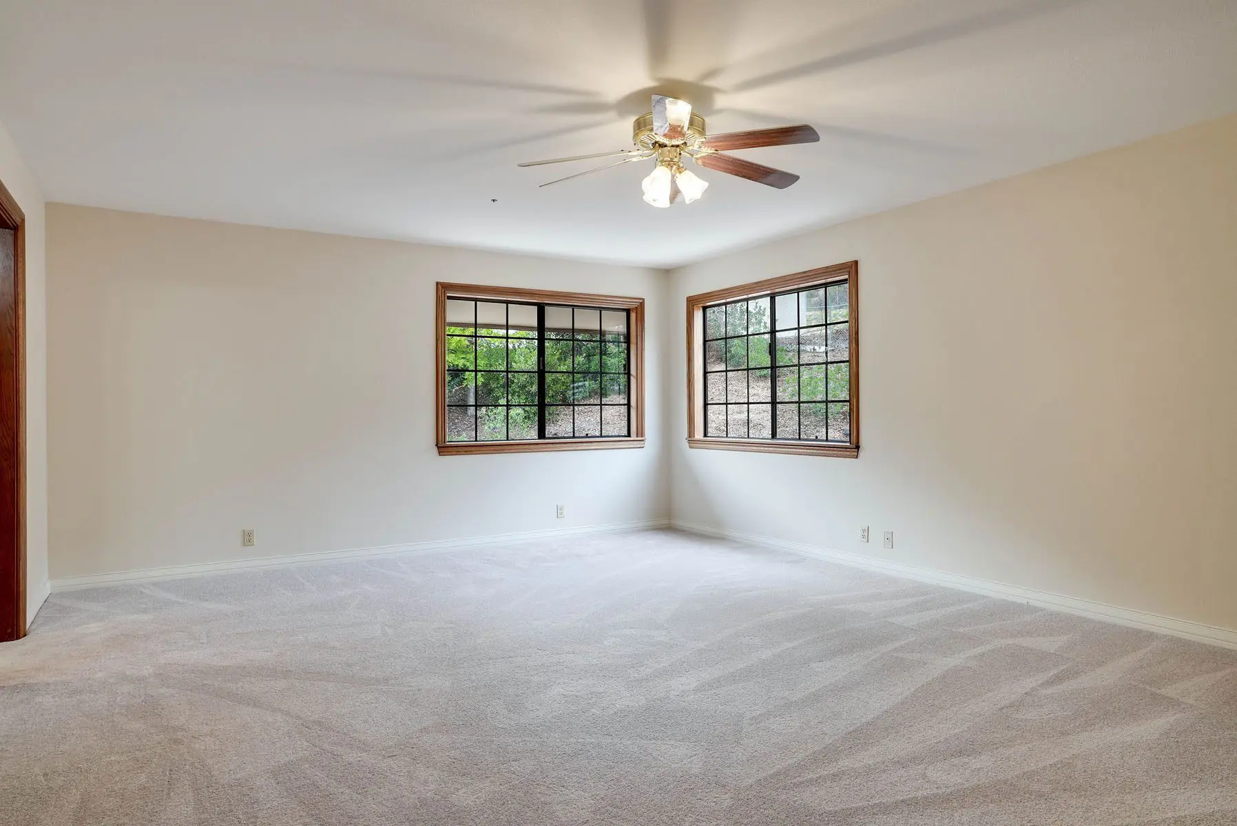 11869 Barranca Camarillo