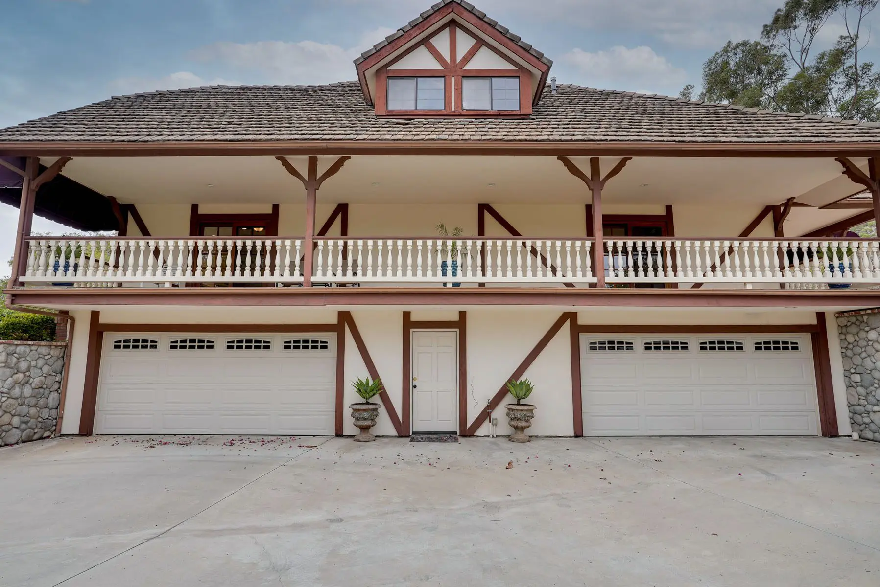 11869 Barranca Camarillo