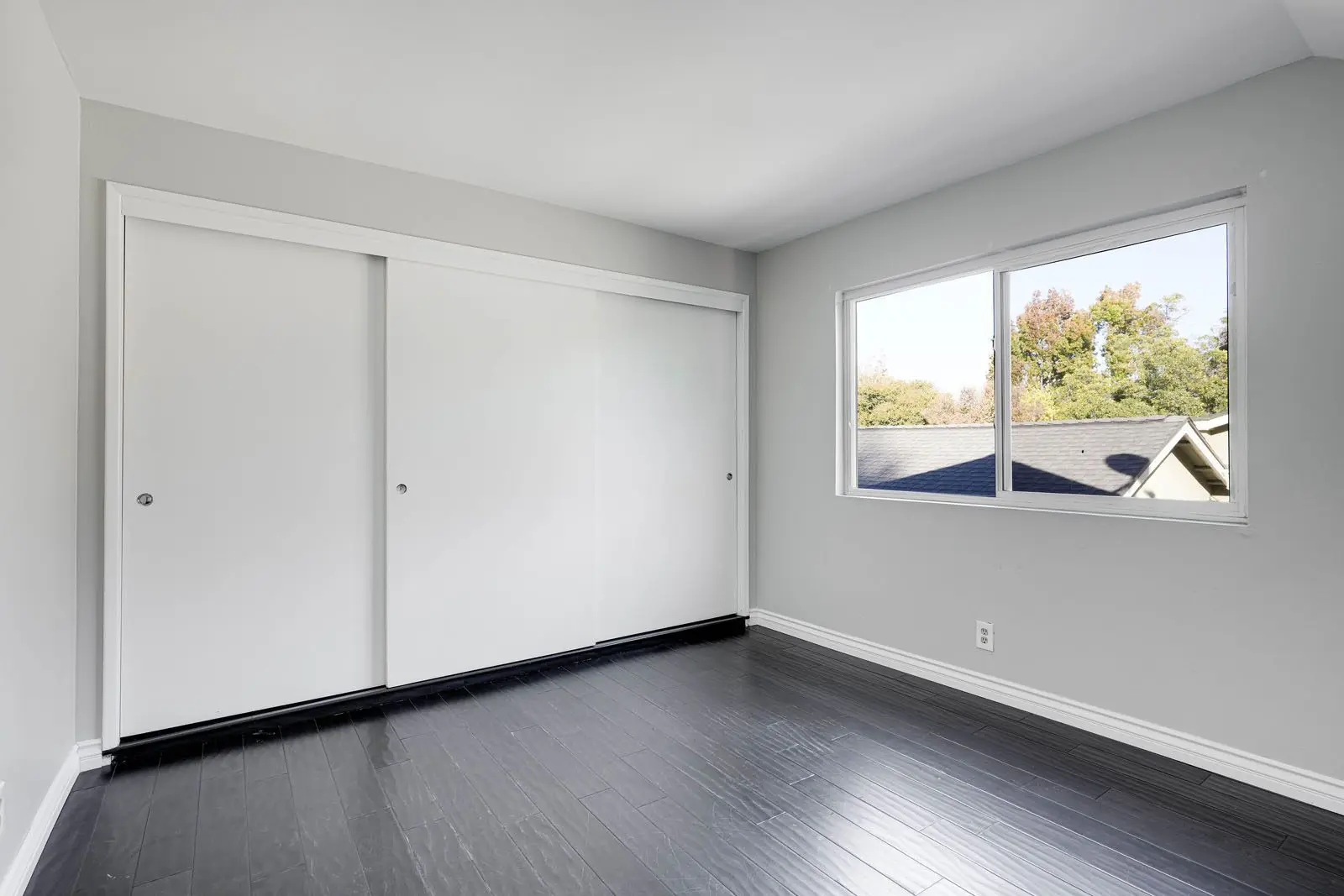 1852 Hillary Ct bonus room