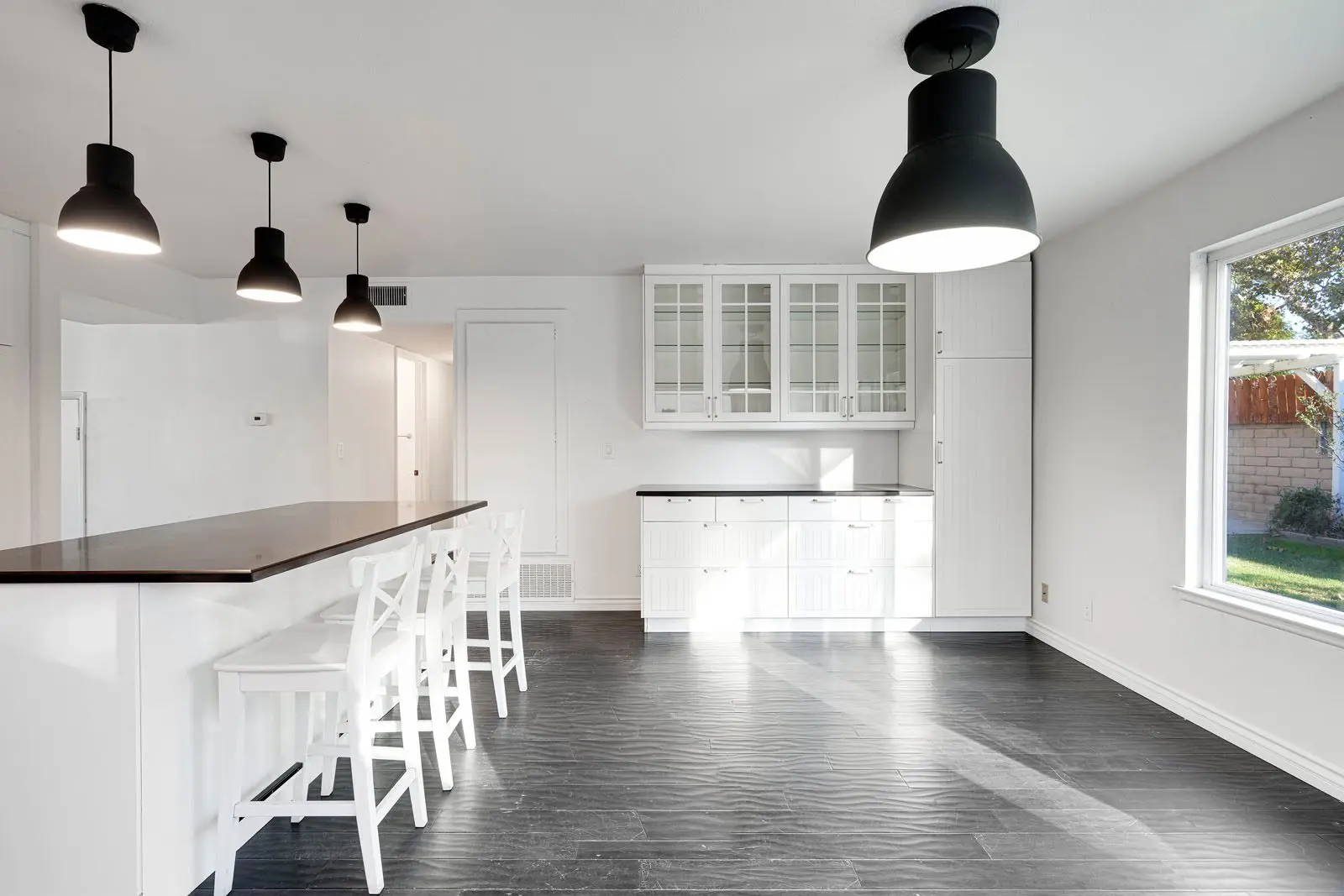 1852 Hillary Ct kitchen