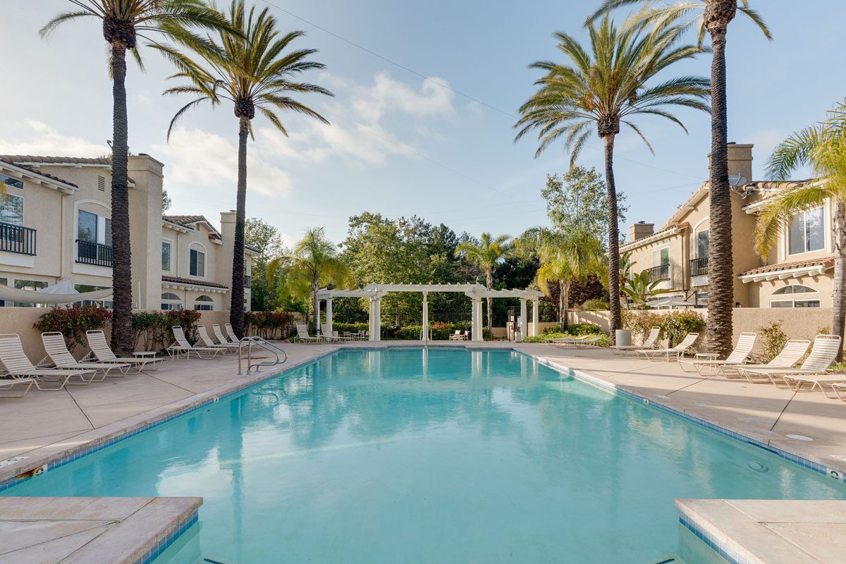 Moorpark Traditions Townhome for Sale